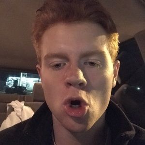 Meet your Posher, Max